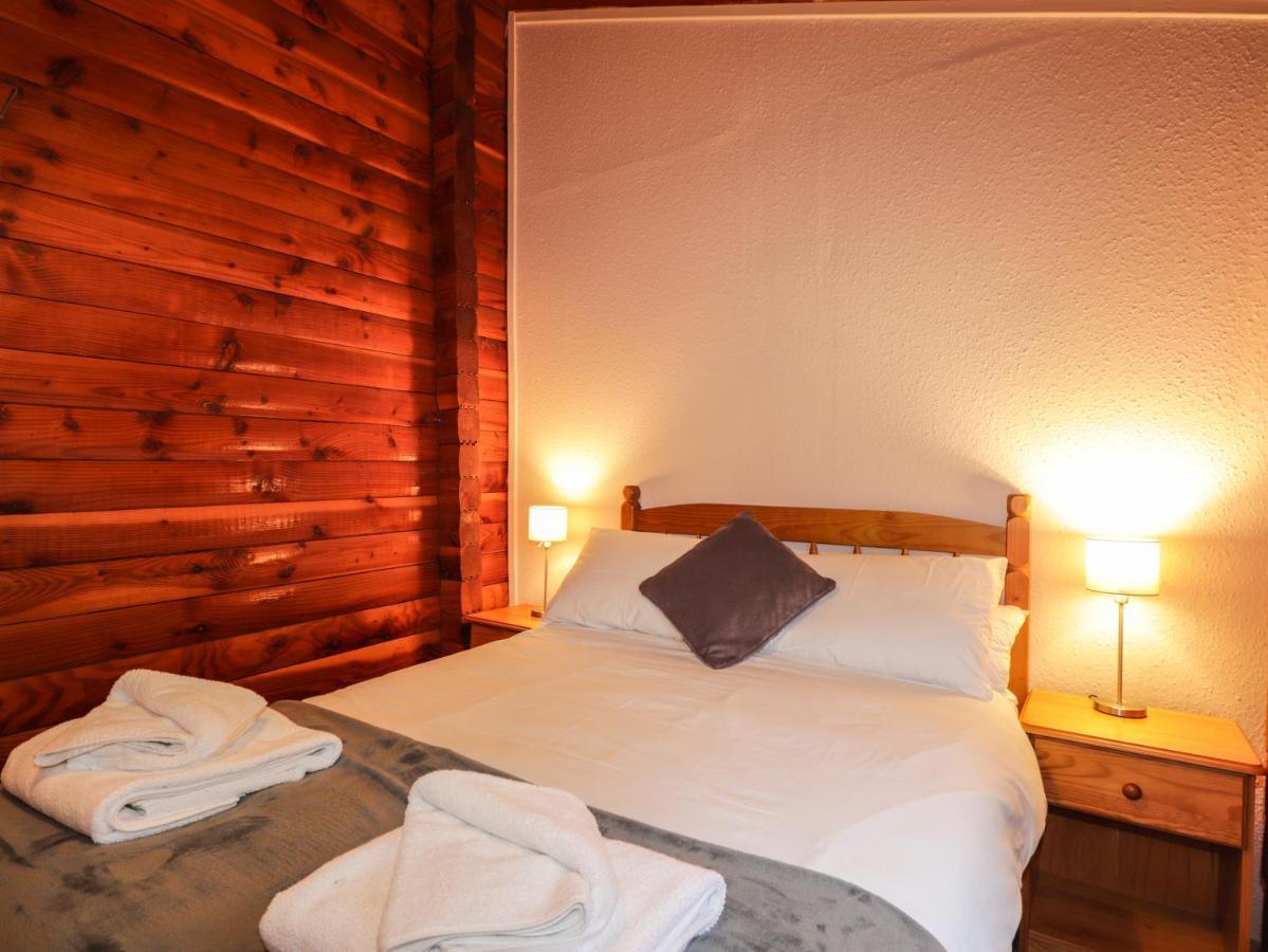 Spruce Lodge Strathpeffer Ngoại thất bức ảnh